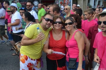 Desfile de peñas en las fiestas Mare de Déu de Loreto de Jávea