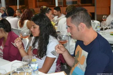 Durante la I Cata de Vinos de las fiestas Mare de Déu de Loreto de Xàbia