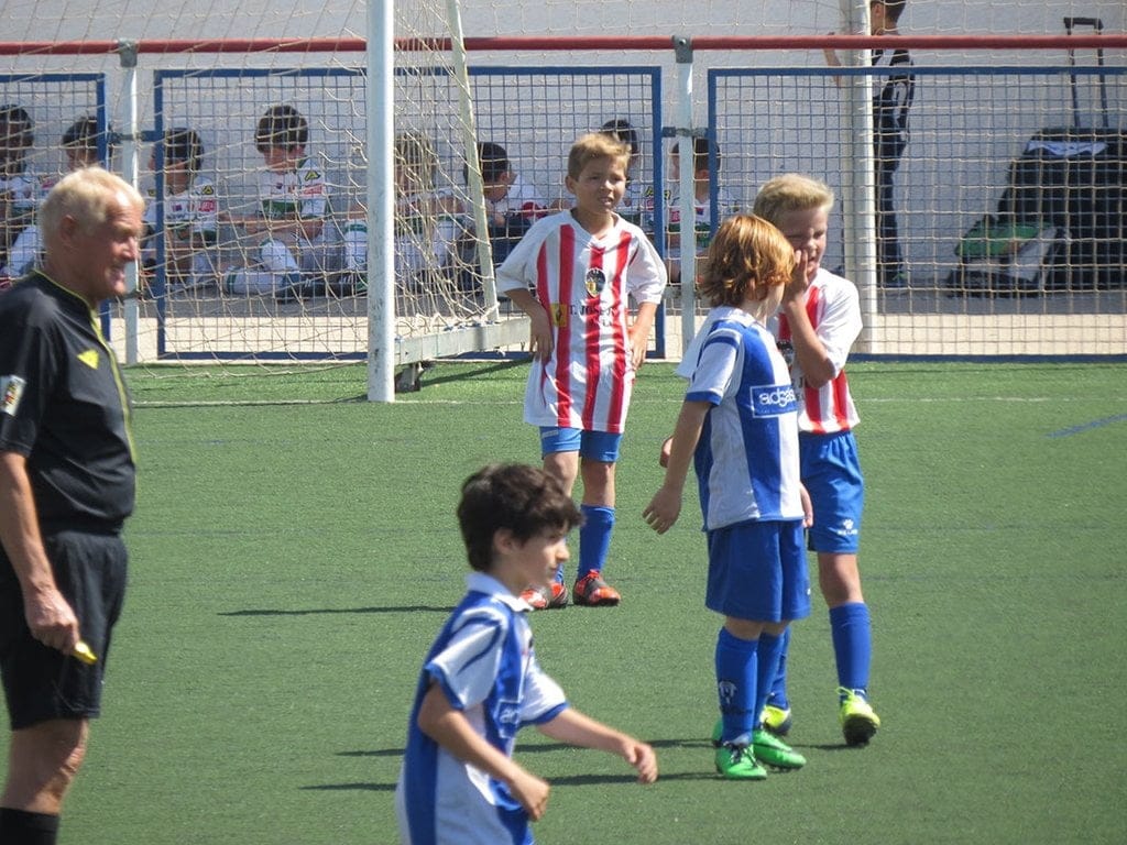 Los peques del CD. Jávea vuelven a entrenar