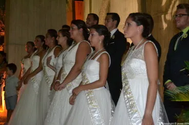 Mayorales y mayoralesas del 2014 en la noche de la ronda de la tuna de Xàbia