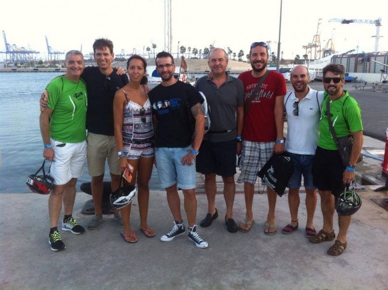 Triatletas del Tri-Llebeig en el Triatlón de Valencia