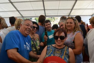 Vecinos de Jávea en els bous a la mar de Xàbia