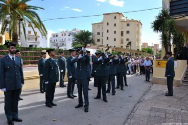 Se dispararon salves en honor a los guardias civiles caídos