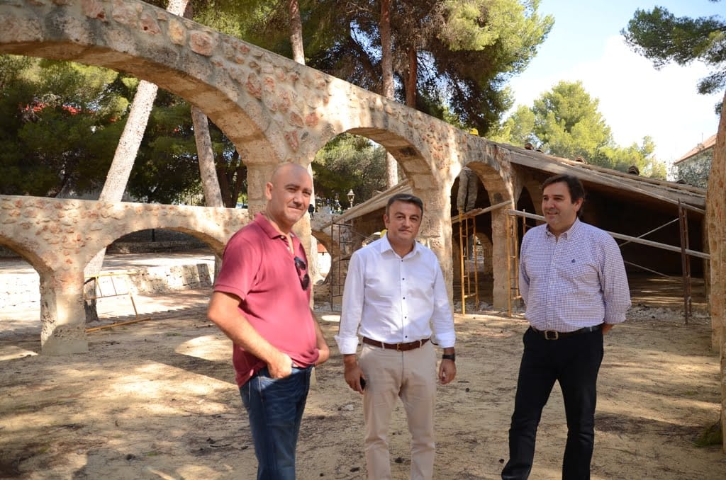 Las autoridades responsables en el Gran Riurau de los Arnauda