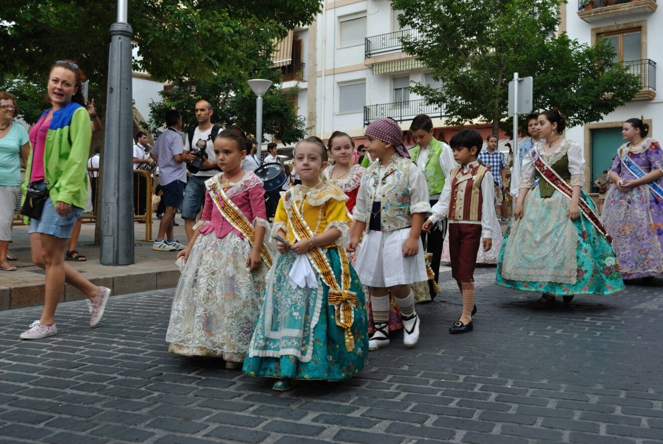Pasacalle Corte de Honor Infantil Fogueres Xàbia 2014