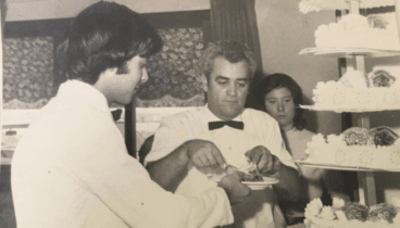 Fotografía familiar de los inicios y fundación de Salones Carrasco
