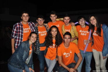 Quintos y quintas de 2015 posan para Javea.com