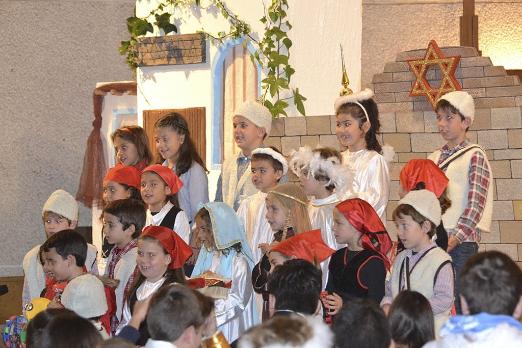 Los niños de Catecismo interpretaron villancicos