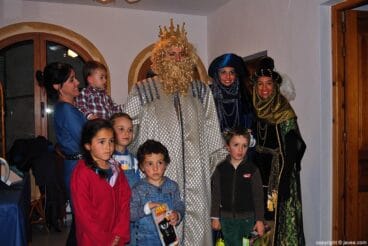 Gaspar sorprendió visitando algunos hogares