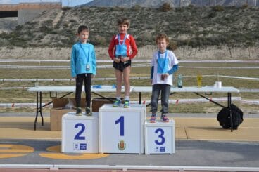 Iván Gómez en el podium de Elda