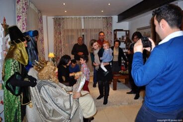 Visita del rey Gaspar a los hogares de Aduanas