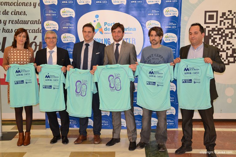 Juanjo Vallés presentó la camiseta oficial del Circuit a Peu