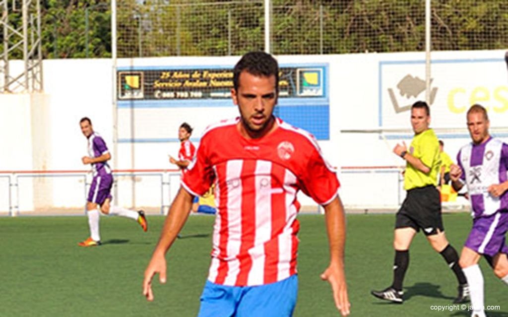 Santafé autor del segundo gol del Jávea