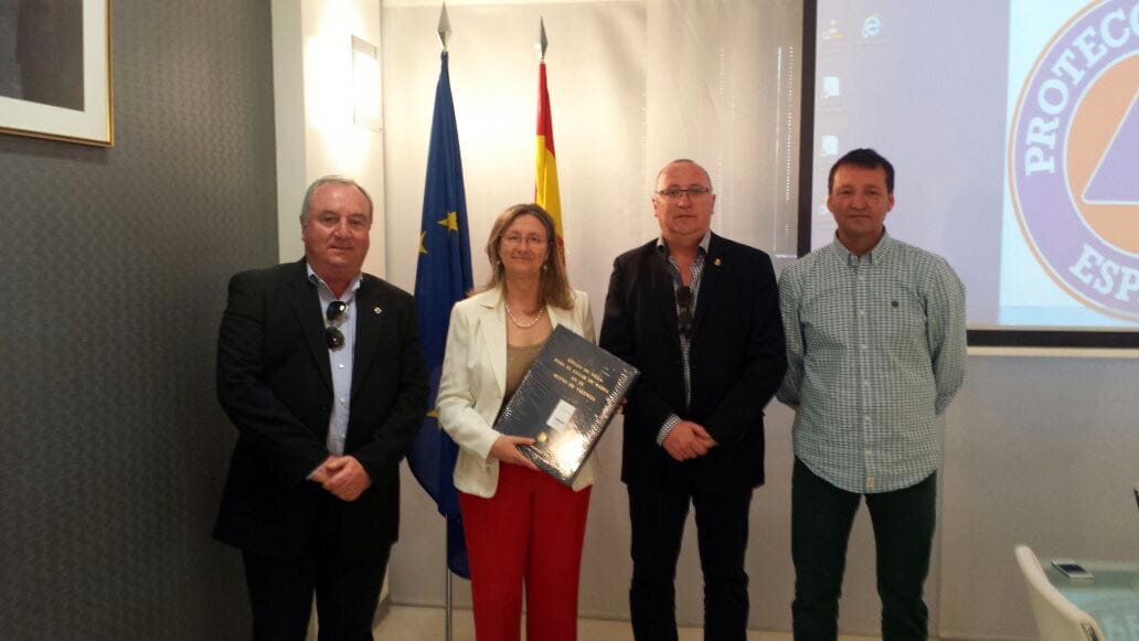 Juan Ortolá en su visita a la sede Nacional de Protección Civil