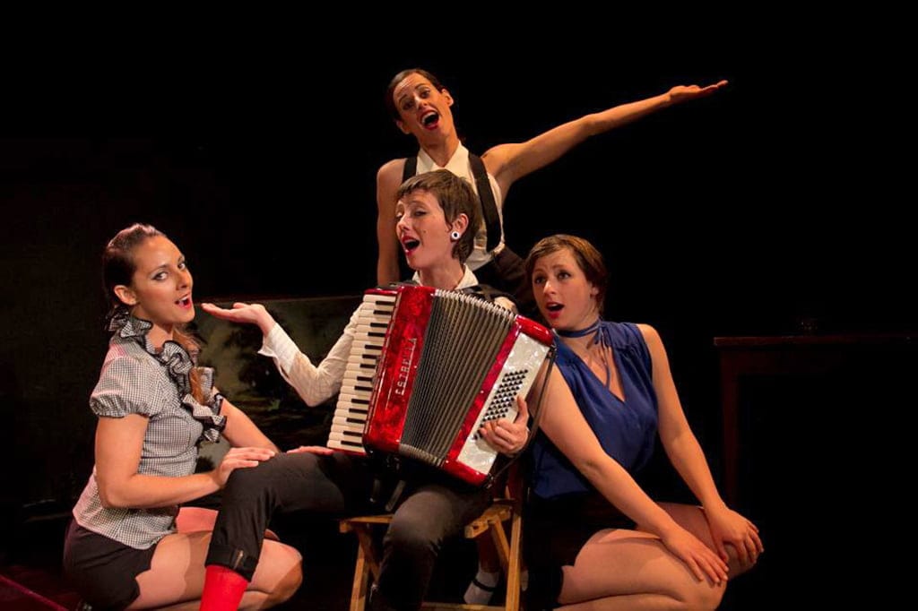 Representación de la obra Café Sol.