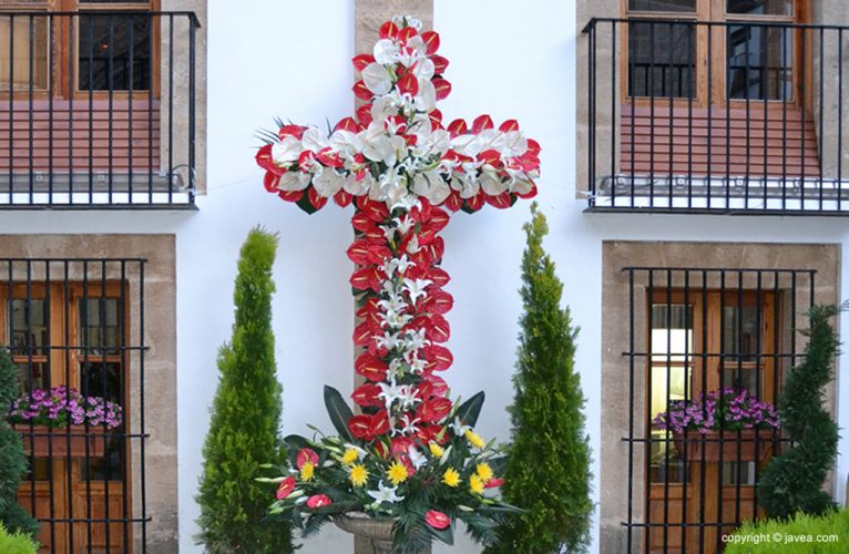 Cruz de la plaza del Ayuntamiento de Jávea