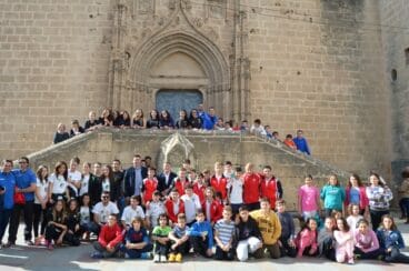 Grupo de deportista que acompañaron a la antorcha hasta el ayuntamiento de Jávea