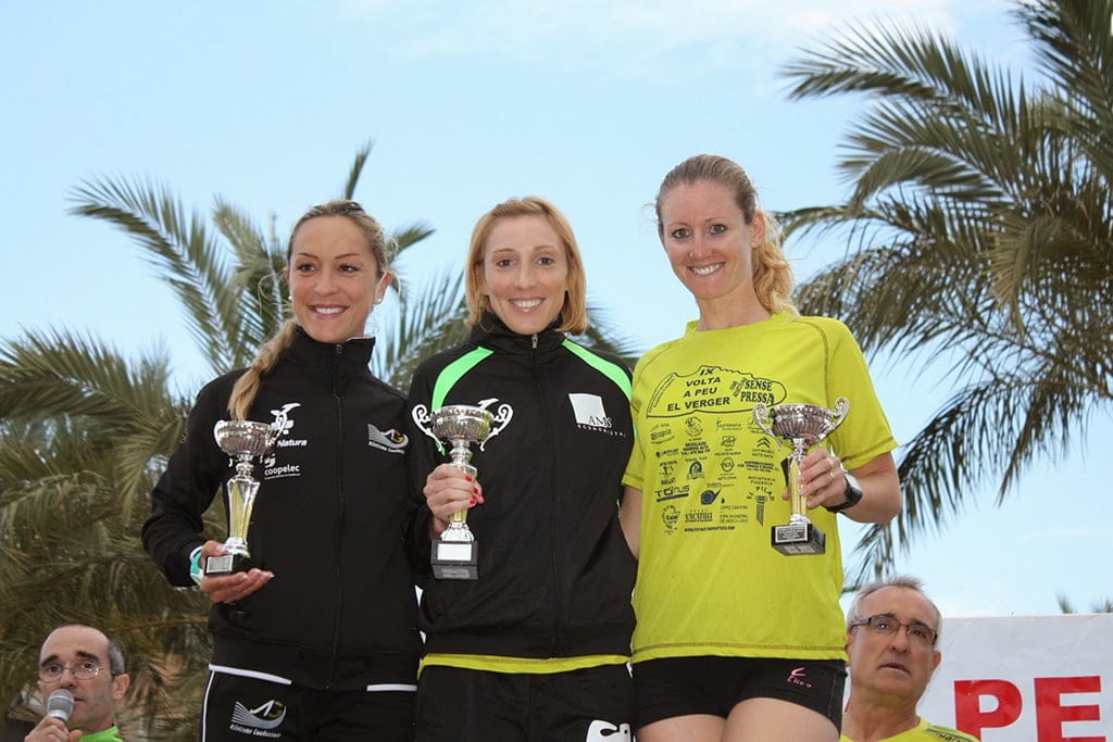 Mª Isabel Ferrer y Cristina Roselló en el podium