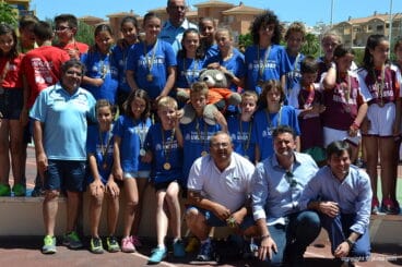 Equipo Handbol Jávea campeón en el podium