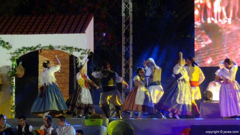 Proclamación Fogueres Xàbia 2015 - Danzas populares