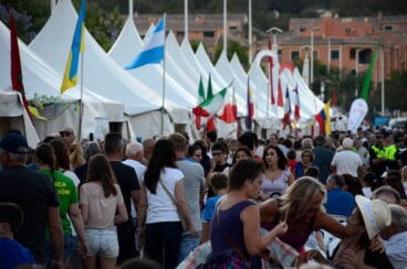 Buena afluencia de visitantes en el Festival