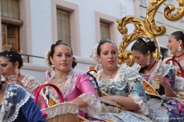 Festeras en carrozas