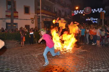Saltando el fuego