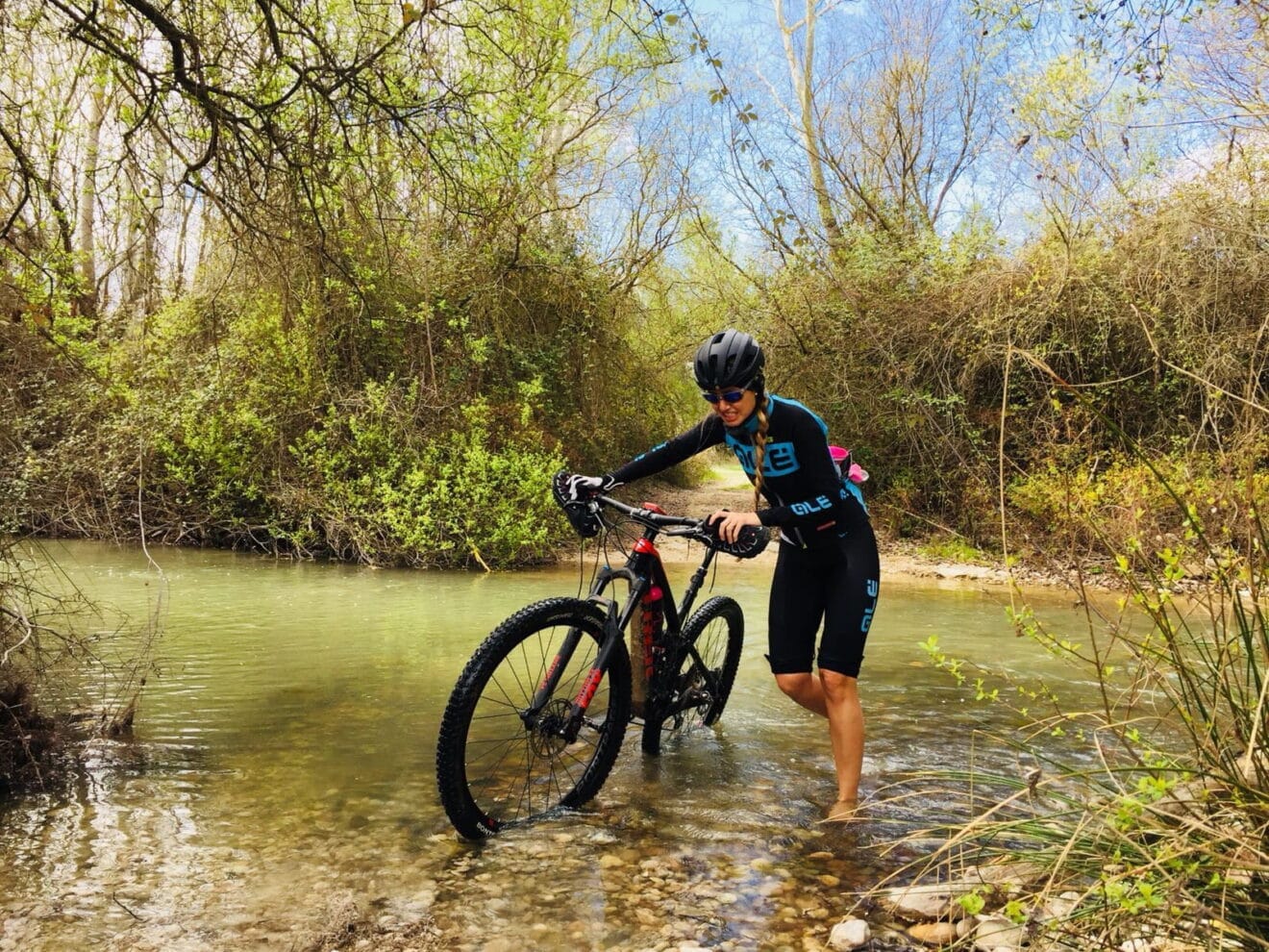 Practicar MTB en Dénia - Aventura Pata Negra