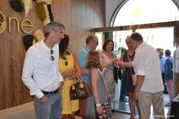 Amigos en la inauguración