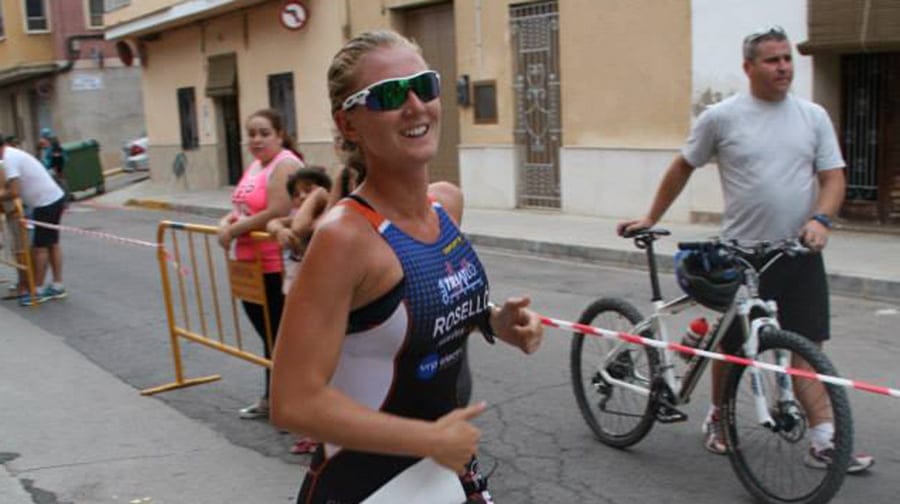 Cristina Roselló en el Triatlón de Antella.