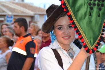 Filà Contrabandistes guapa portaestandarte