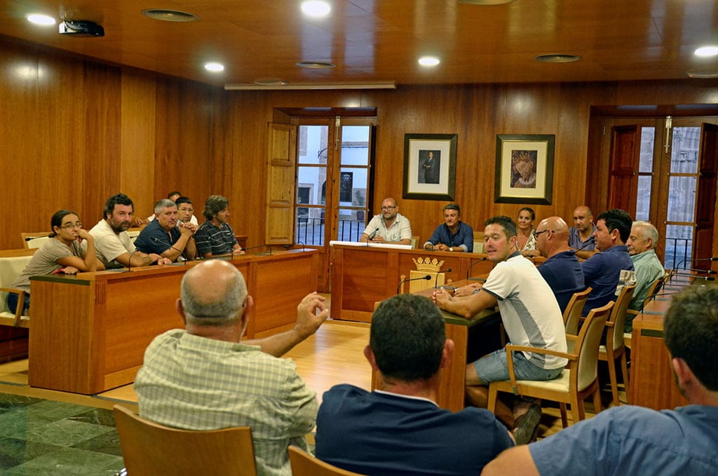 Reunión de Amjasa con los regantes