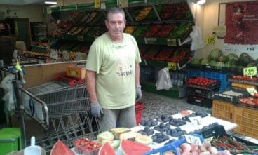 Alberto con su verduleria actual