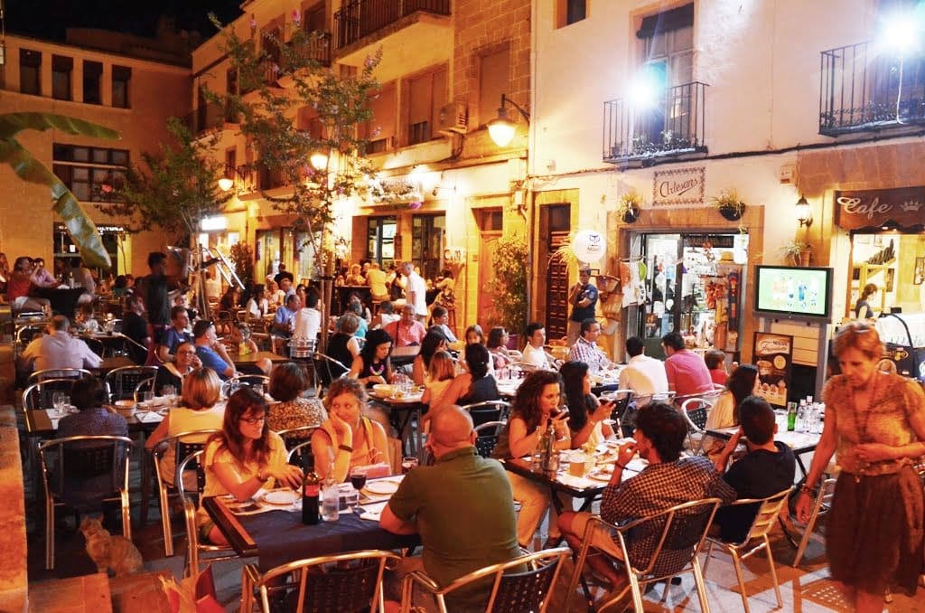 Establecimientos llenos en la shopping night 2014