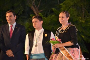 Nuevos festeros junto a Miragall