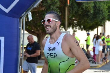 Pep Bolufer entrando en meta