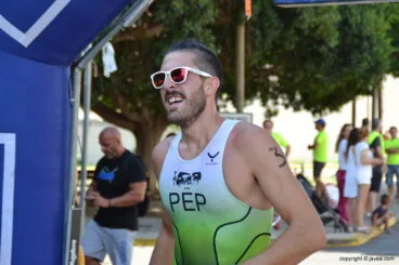 Pep Bolufer entrando en meta