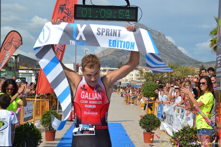 Arturo Galian ganador del Triatlón Sprint