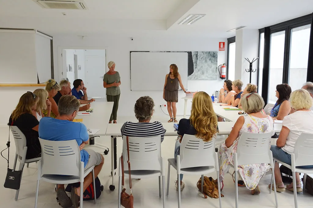 Clase del curso de Español en Xàbia