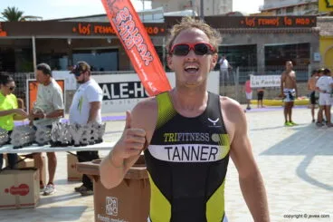 Mark Tanner en línea de meta