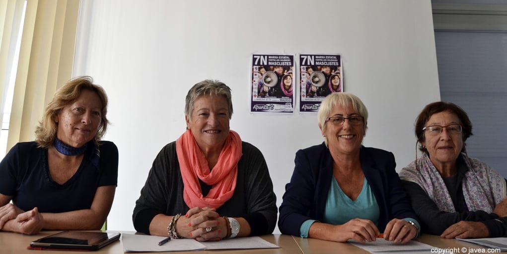 Representantes de las asociaciones feministas de la Marina Alta