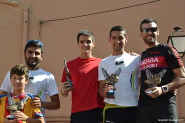 Toni Soler junto a Moha Younes, Enguix y Ferrando
