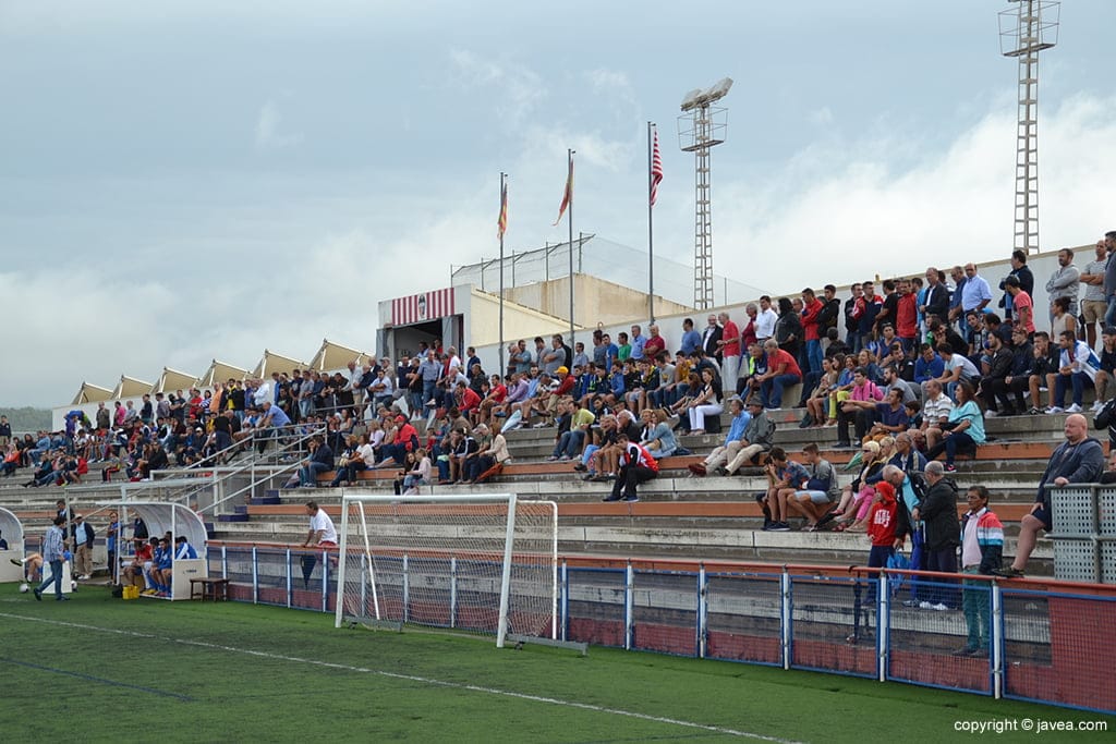 Grada del campo municipal de Jávea