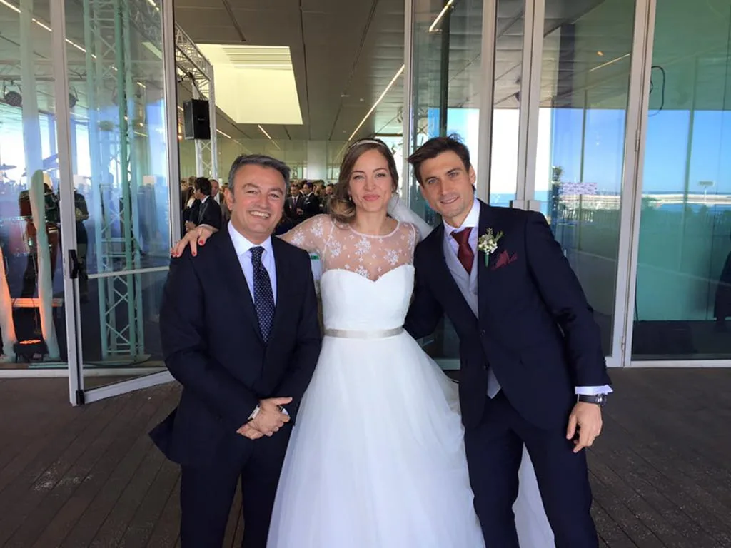 José Chulvi junto a Marta Tornel y David Ferrer