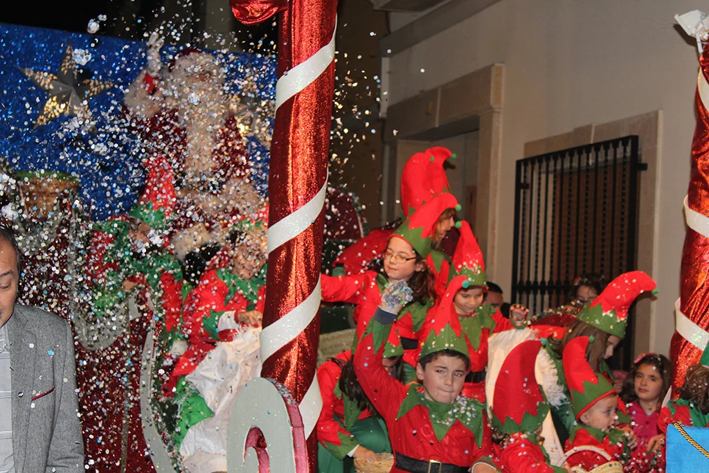 Papá Noel y sus elfos en Benitatxell