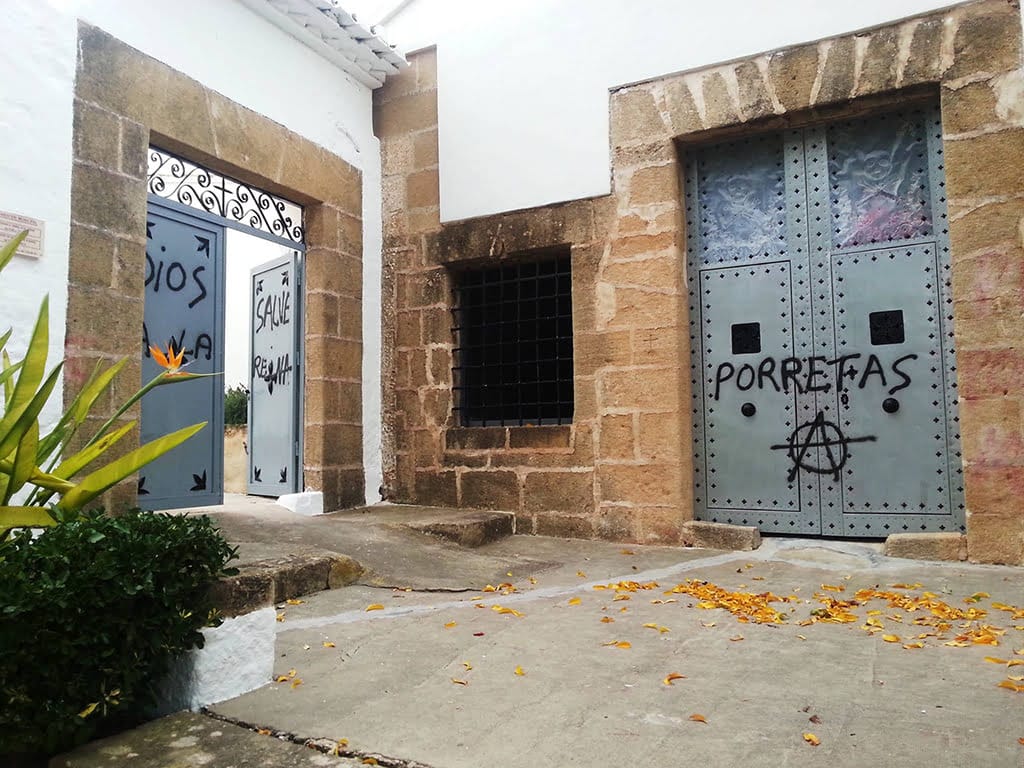 Pintadas cementerio de Xàbia