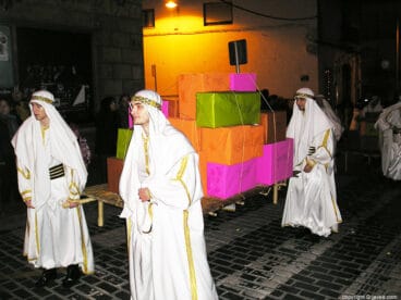 Cargadores de Regalos de uno de los Reyes