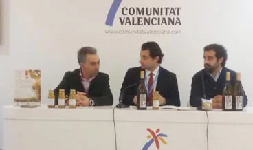 Dolón en la presentación del Proyecto BioMoscatell en FITUR