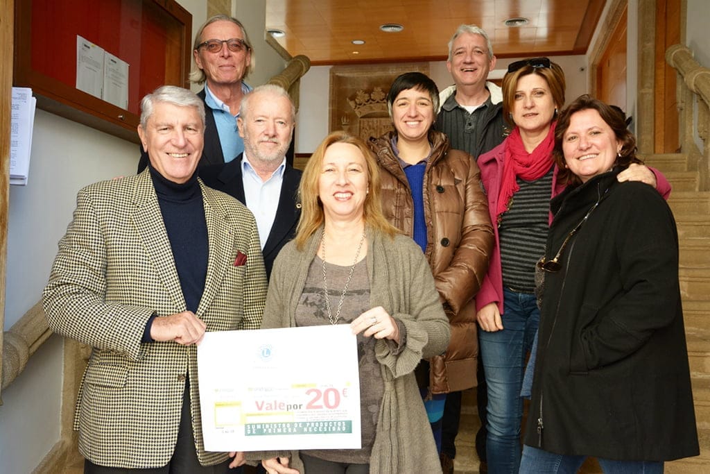 Donativo del  Lions Club  Jávea