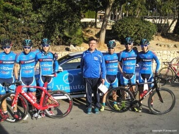 Ciclistas del equipo Portal de la Marina-Xàbia’s Bikes.